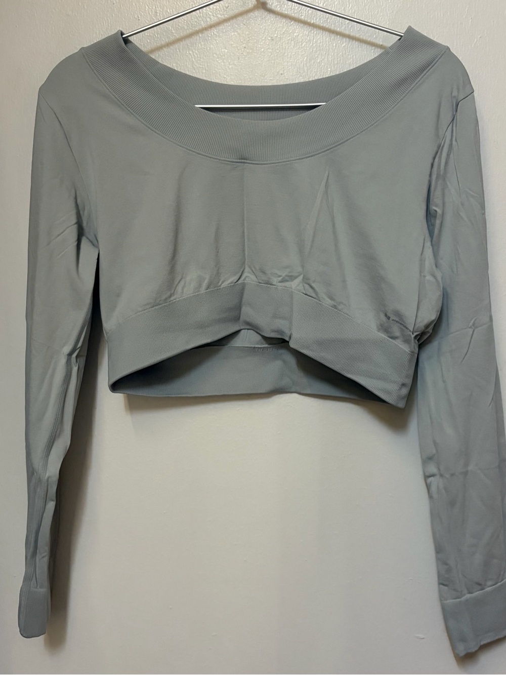 2019 Uniqlo x Alexander Wang AIRism Powder Blue/Gray Crop Top Women's Size XL